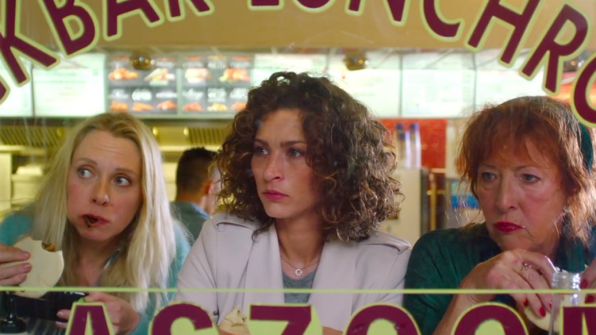 Dit Wil Je Zien Huisvrouwen Bestaan Niet 2 Draait Nu In De Bios C