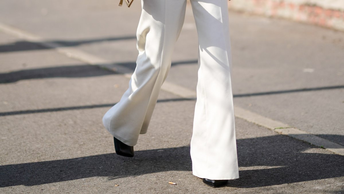 Betere Trending: 8 nieuwe manieren om je flared broek te combineren - &C FR-31