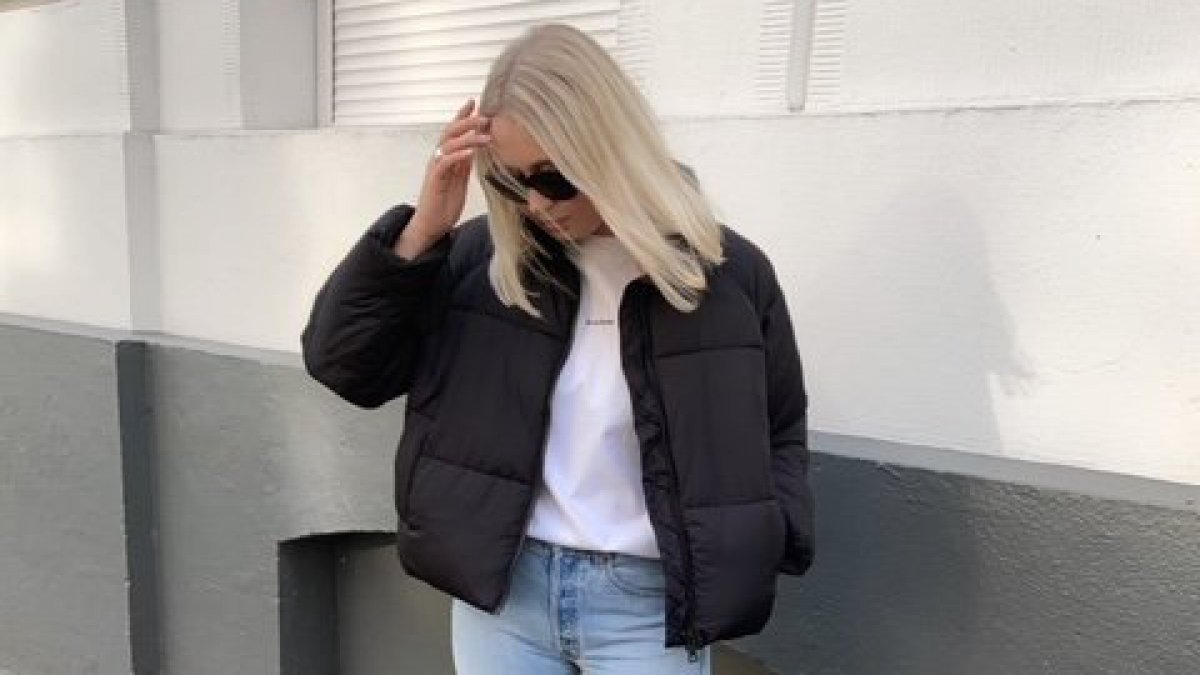 laatste aanwinst, Nicky, kledingkast